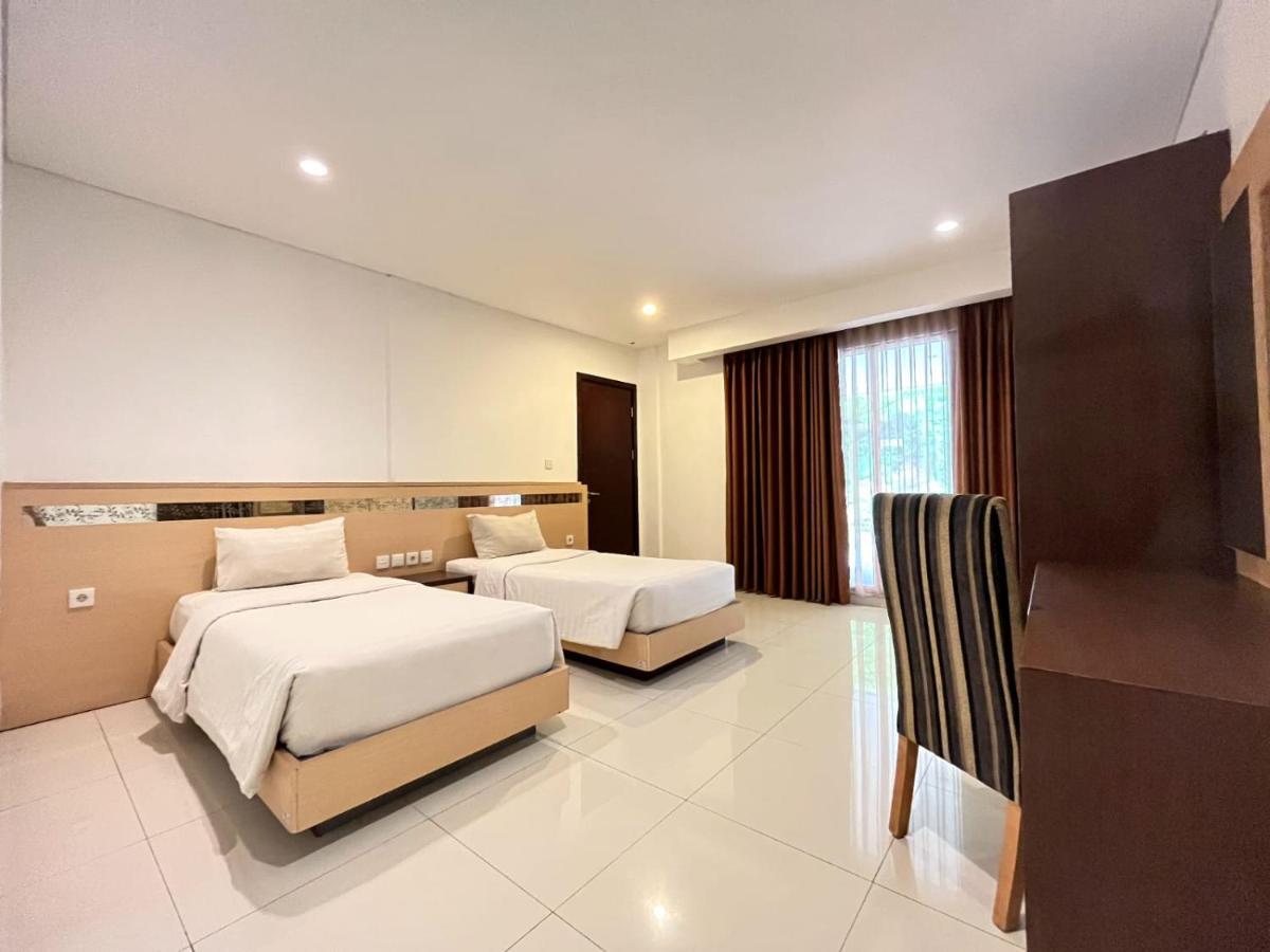 Lembah Permai Resort Sindanglaya Exterior photo